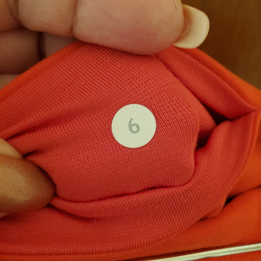 Lululemon Coral Orange Crop Leggings Sz 6 - Picture 4 of 4